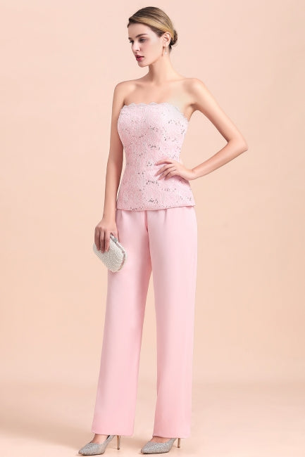 Elegante mono de madre de la novia con apliques sin tirantes y mangas largas cruzadas