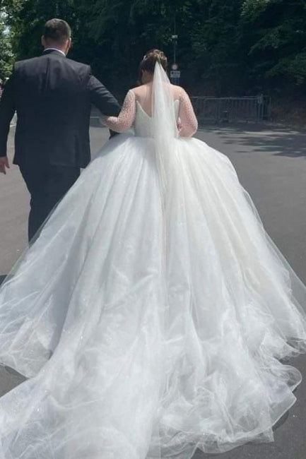 Elegantes Herzausschnitt-Ballkleid mit langen Ärmeln und Tüll-Brautkleider