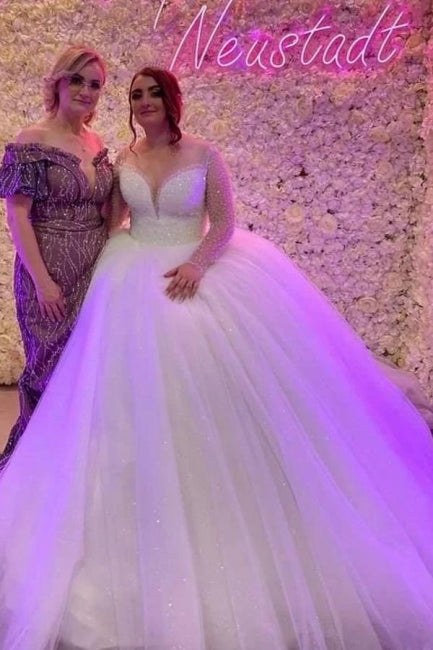 Elegantes Herzausschnitt-Ballkleid mit langen Ärmeln und Tüll-Brautkleider