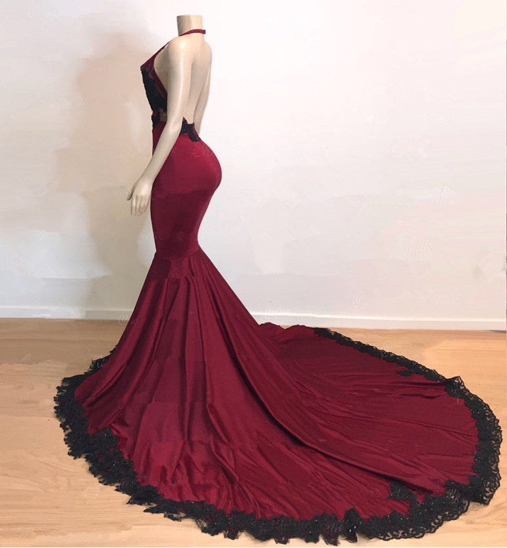 Elegante vestido de noche de sirena con cuello en V y apliques halter