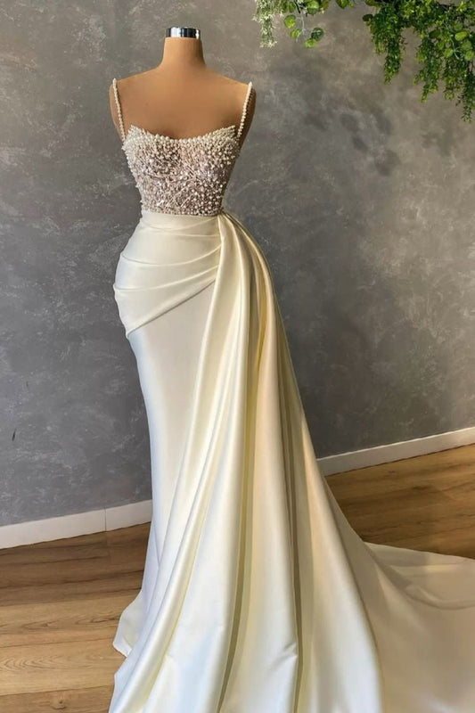 Elegante vestido de novia de sirena sin mangas con lentejuelas blancas y perla