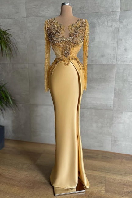 Exquisito vestido de fiesta largo de sirena con encaje dorado y cuentas, con mangas largas