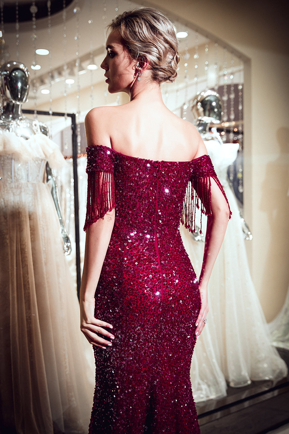 Fabelhaftes langes schulterfreies Tüll-Ballkleid mit Pailletten im Meerjungfrauenstil