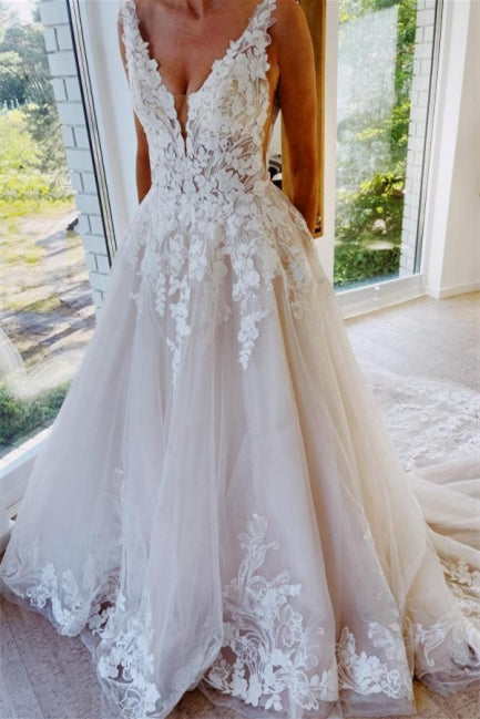 Vestidos de novia de moda con escote en V, sin mangas y espalda descubierta con encaje