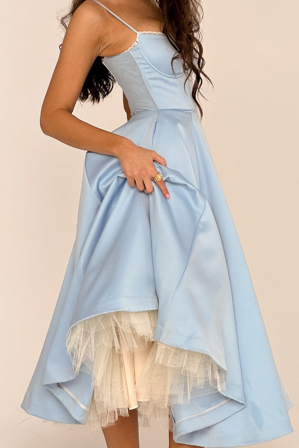 Ärmelloses Tutu-Maxikleid mit Strumpfhaltern und V-Ausschnitt