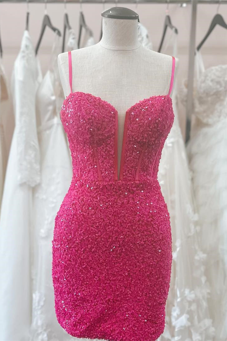 Vestido de fiesta ajustado con tirantes finos y lentejuelas