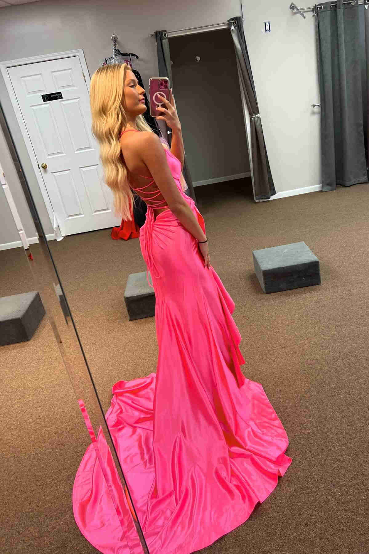Vestido de fiesta de sirena de satén con escote en V y tirantes y lazo