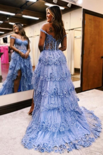 Hermosos vestidos de fiesta sin mangas con hombros descubiertos y encaje en forma de A con abertura
