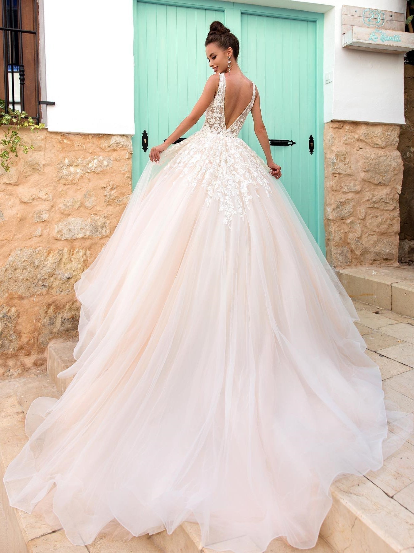 Gorgeous Long A-line V Neck Open Back Tulle Lace Graduation Prom Dresses