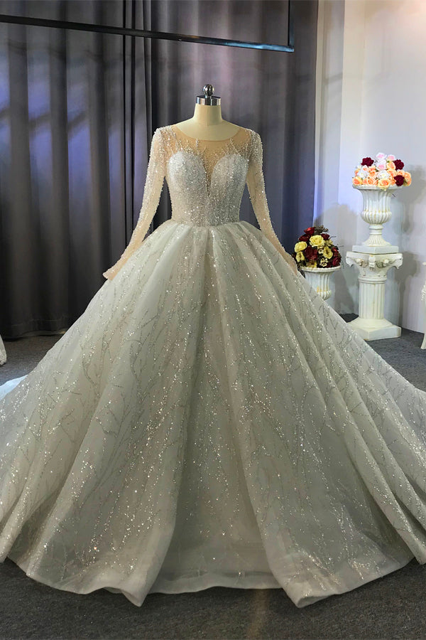 Wunderschönes langes Ballkleid im Bateau-Stil mit Kristallen und Ärmeln
