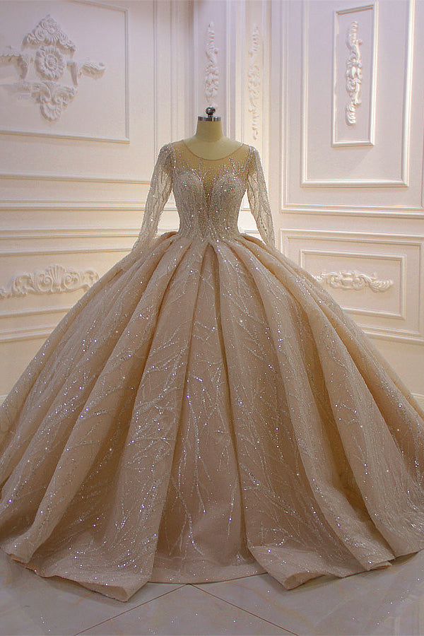 Wunderschönes langes Ballkleid im Bateau-Stil mit Kristallen und Ärmeln