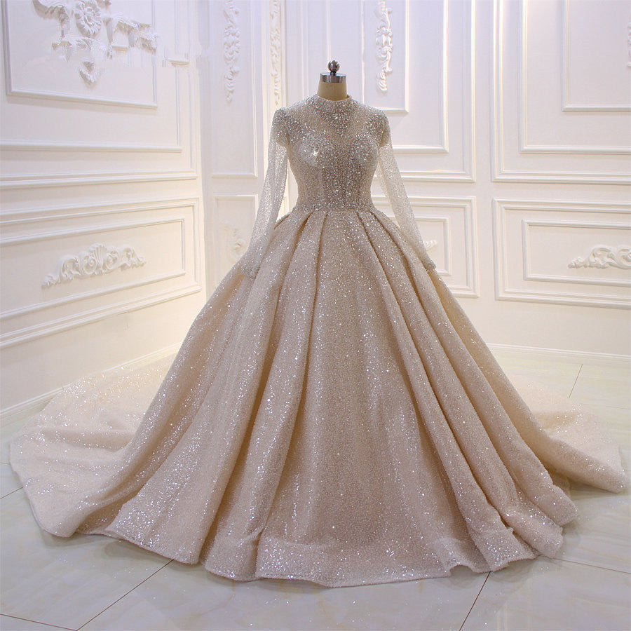 Wunderschönes langes Ballkleid-Brautkleid aus Satin mit hohem Halsausschnitt und Pailletten