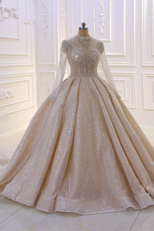 Wunderschönes langes Ballkleid-Brautkleid aus Satin mit hohem Halsausschnitt und Pailletten