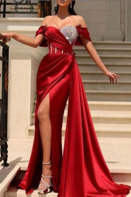 Hermosos vestidos de noche largos tipo sirena con hombros descubiertos, sin mangas y abertura con brillo
