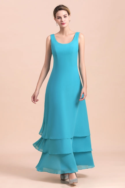 Hermoso vestido de madre de la novia con capas de flores y escote cuadrado y capas largas