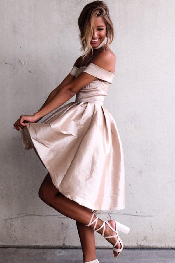 High Low Off-Shoulder Plissee Satin Homecoming Kleid