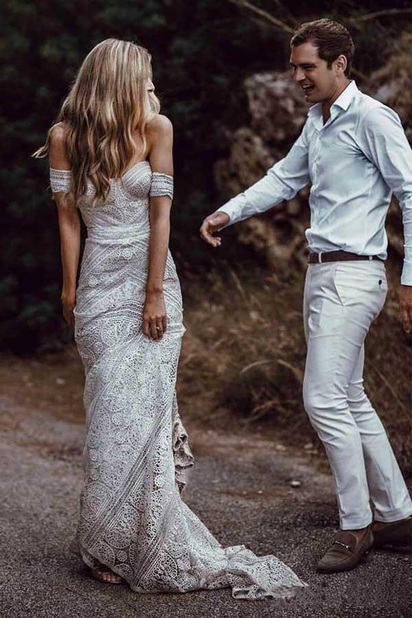 Ivory Lace Beach Wedding Dresses Sweetheart Neck Wedding Dresses