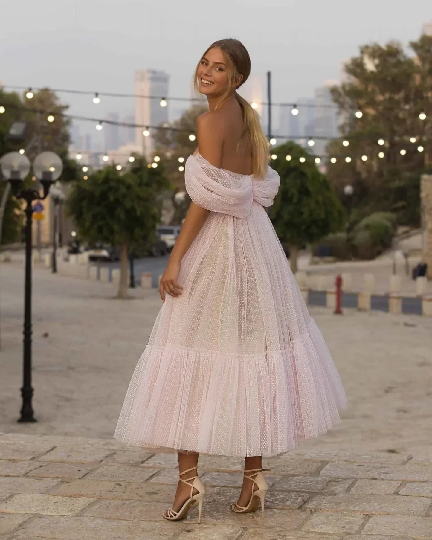A-Linie Tüll Sweetheart Tee-Länge Homecoming Kleid