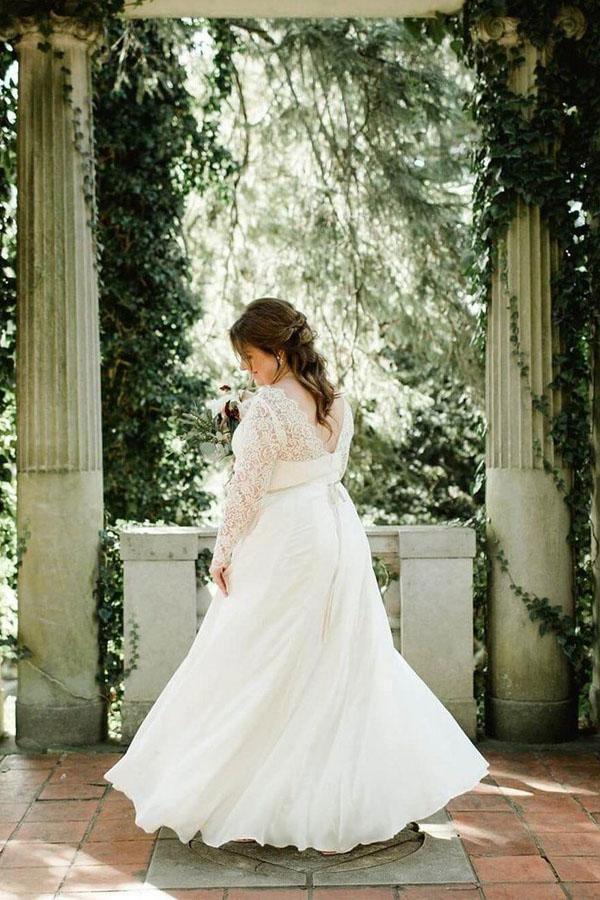 Elfenbeinfarbenes Chiffon-Brautkleid in Übergröße mit Spitzenoberteil und langen Ärmeln