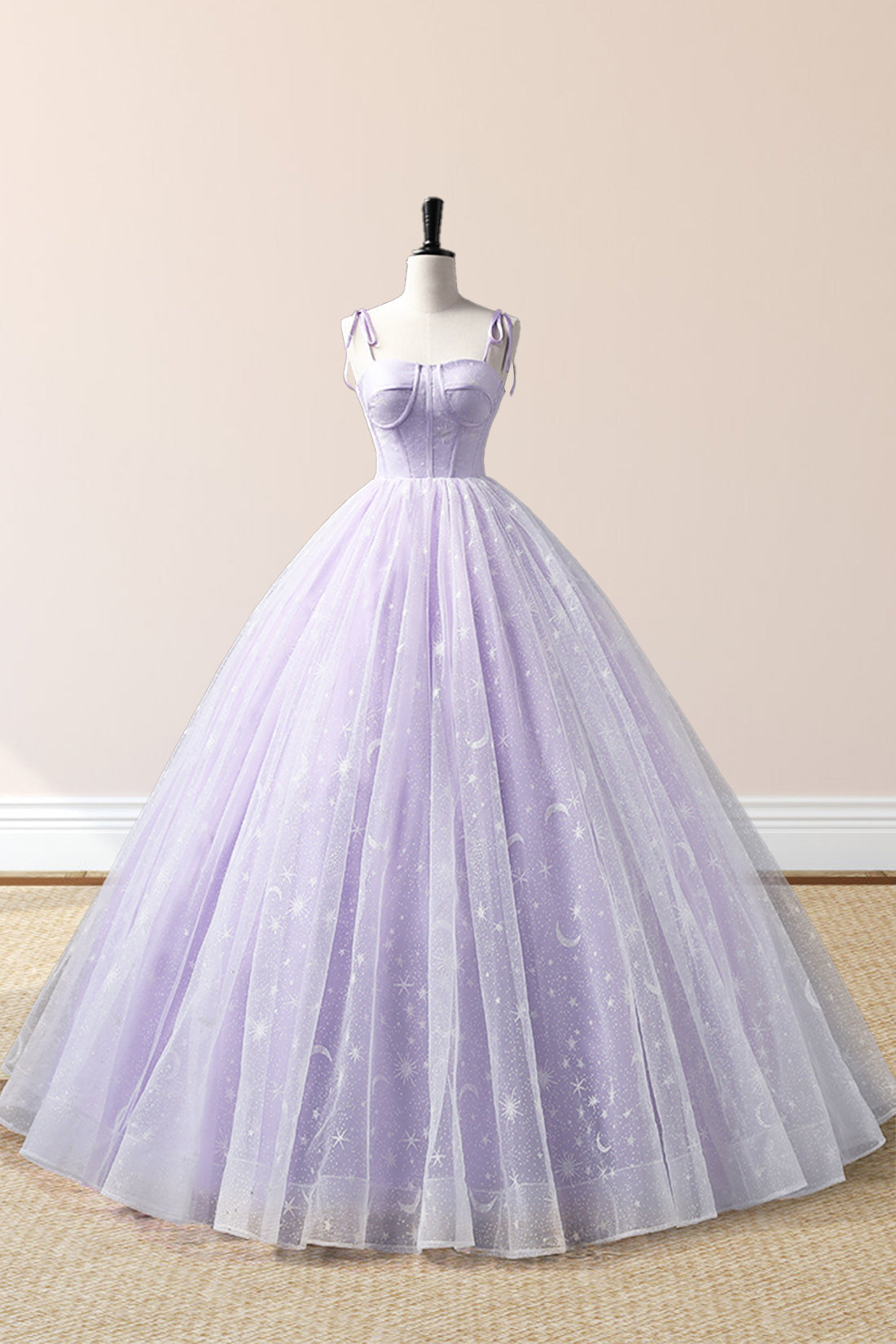 Lavendelfarbenes Abendkleid mit Tüllträgern und bodenlanger Länge, Lavendelfarbenes A-Linien-Ballkleid