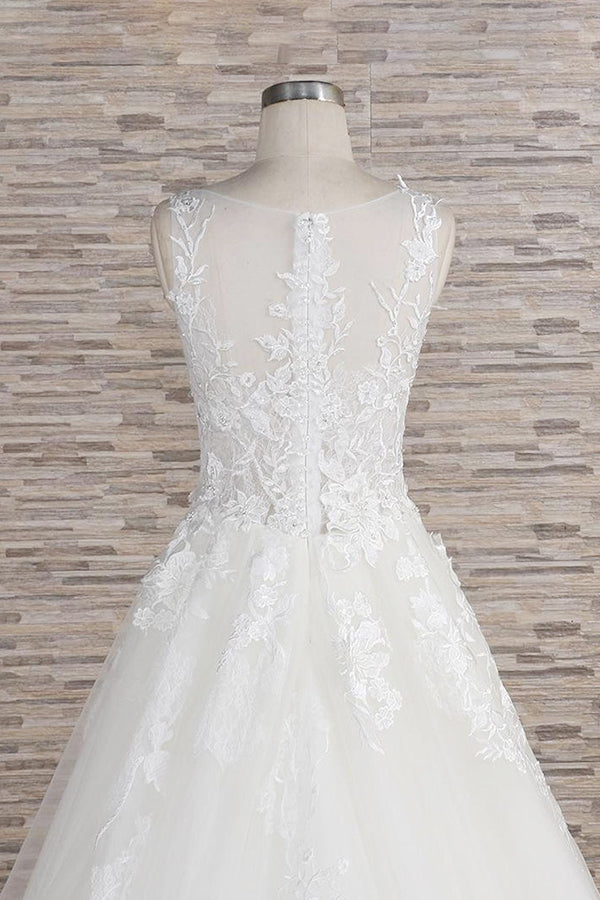 Langes A-Linien-Brautkleid mit Herzausschnitt und Applikationen aus Spitze und Tüll