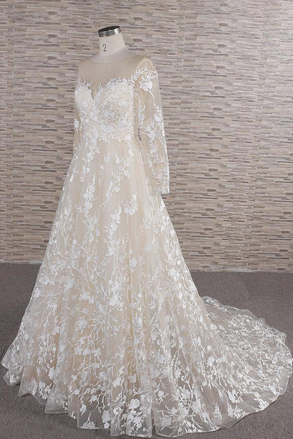 Langes A-Linien-Brautkleid aus Tüll mit Herzausschnitt und Applikationen
