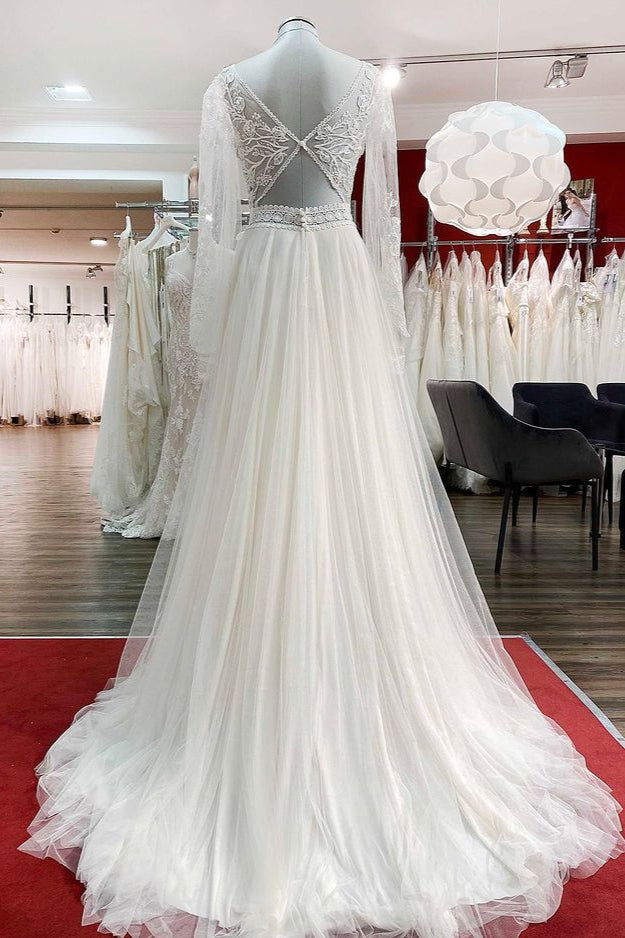 Langes A-Linien-Brautkleid mit Herzausschnitt, Tüll, Perlen und Spitzenapplikationen und Ärmeln