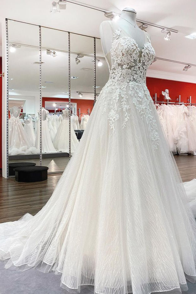 Langes A-Linien-Brautkleid aus Tüll mit Herzausschnitt und offenem Rücken