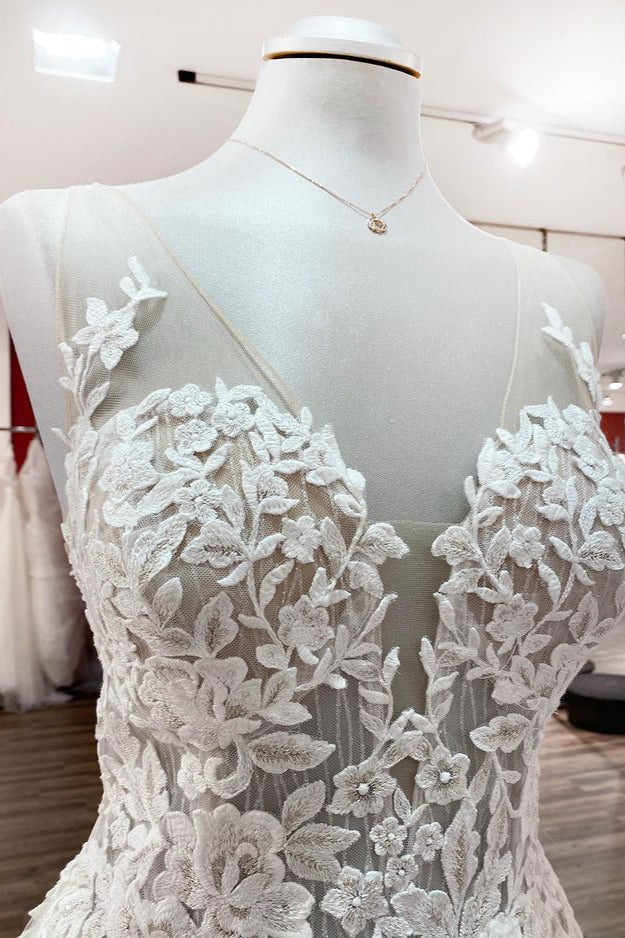 Langes A-Linien-Brautkleid aus Tüll mit Herzausschnitt und offenem Rücken