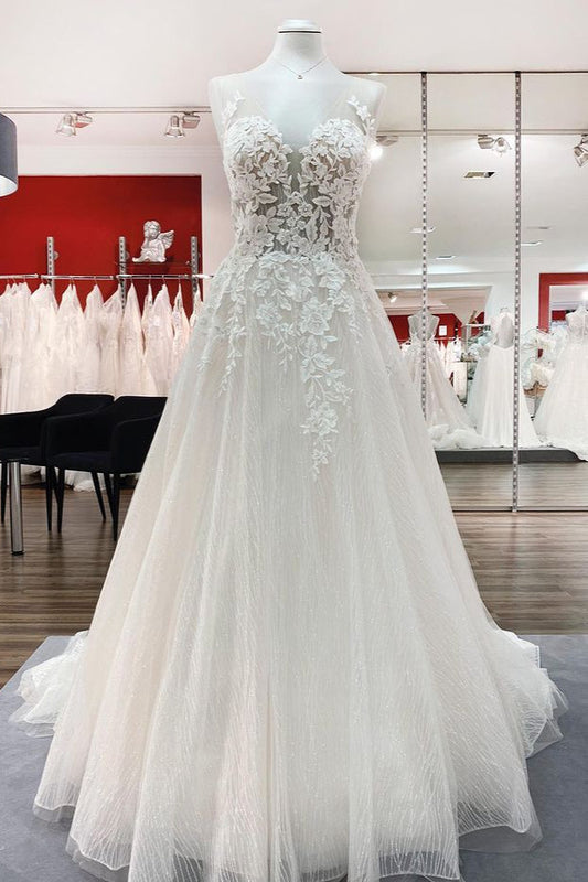 Langes A-Linien-Brautkleid aus Tüll mit Herzausschnitt und offenem Rücken