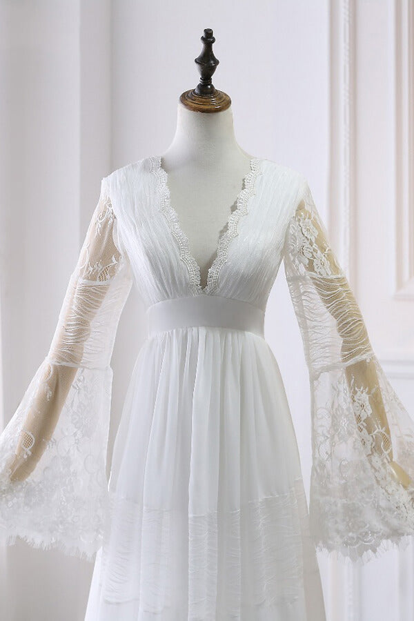 Langes A-Linien-Brautkleid mit V-Ausschnitt, Spitze und Tüll