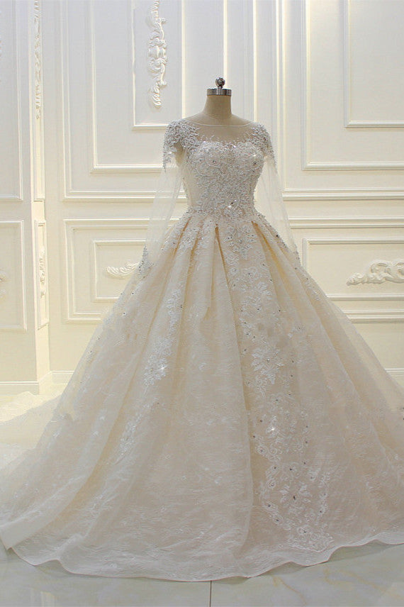 Langes Ballkleid mit Perlenbesatz, Bateau-Ausschnitt, Applikationen, Spitze und Ärmeln