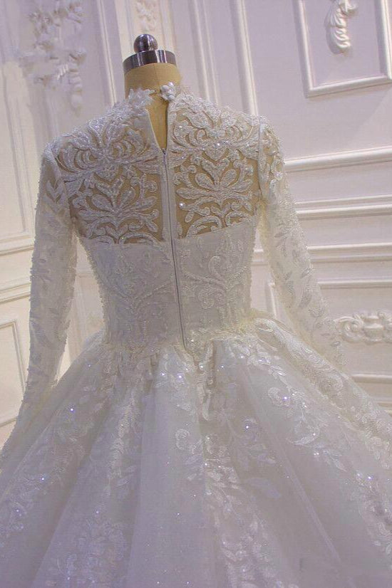 Langes Ballkleid-Brautkleid mit hohem Halsausschnitt, Applikationen und Spitze