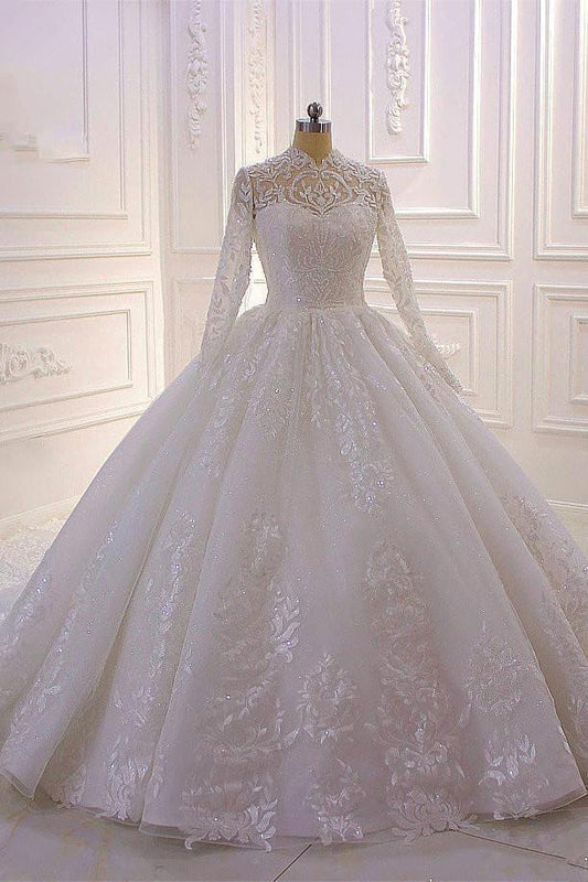 Langes Ballkleid-Brautkleid mit hohem Halsausschnitt, Applikationen und Spitze