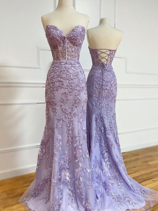 Langes Meerjungfrau-Abschlussballkleid mit herzförmigem Ausschnitt und Spitze aus Tüll