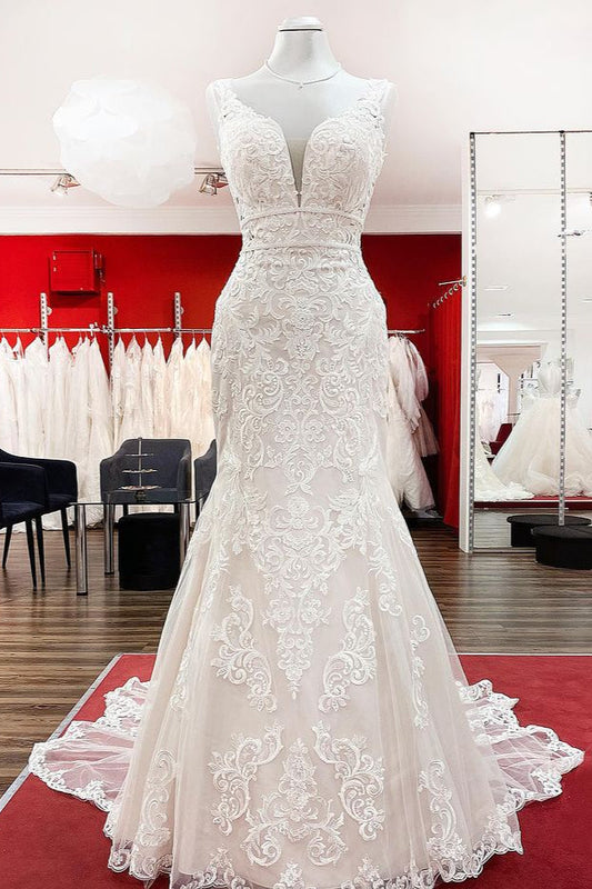 Langes Meerjungfrau-Brautkleid mit ärmellosem Tüll und Spitze und Rückenfrei