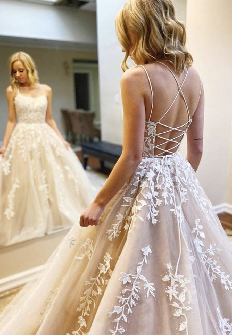 Vestidos de fiesta formales de tul con encaje, espalda descubierta y corte princesa largo con escote redondo