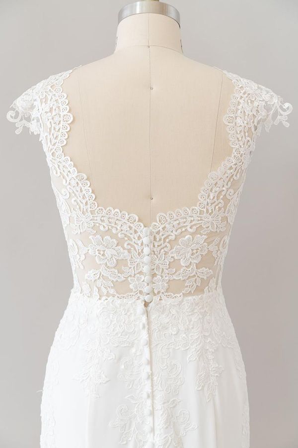 Vestido de novia largo de encaje con ilusión y manga corta