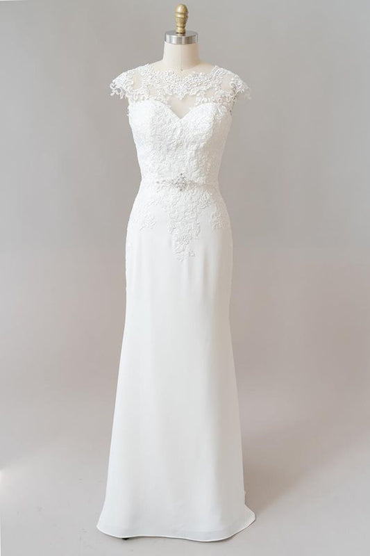 Vestido de novia largo de encaje con ilusión y manga corta