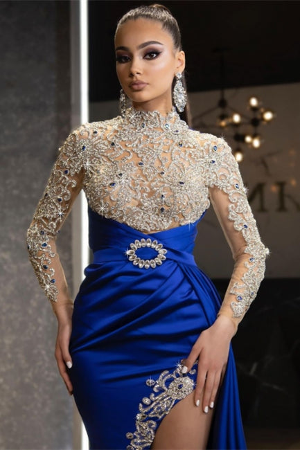 Luxus Neckholder Royalblau Satin Meerjungfrau Abend Maxikleid Lange Ärmel Kristalle Gold Applikationen Partykleid