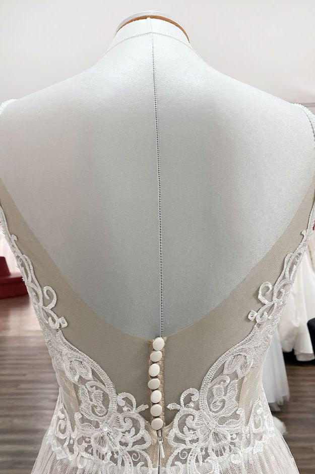 Luxuriöses langes A-Linien-Brautkleid aus Tüll mit V-Ausschnitt und offenem Rücken
