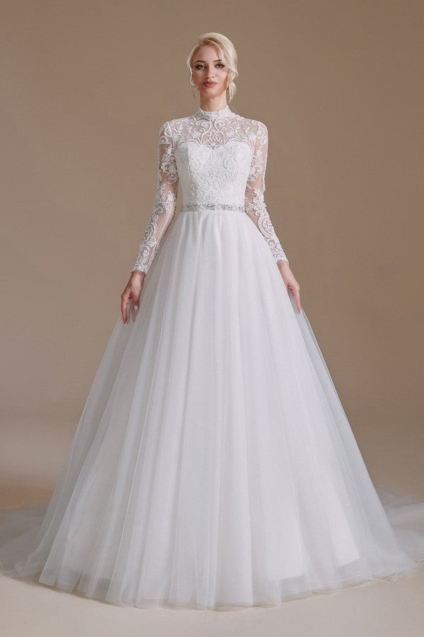 Schlichtes langes A-Linien-Brautkleid mit hohem Halsausschnitt und Tüllspitze und Ärmeln