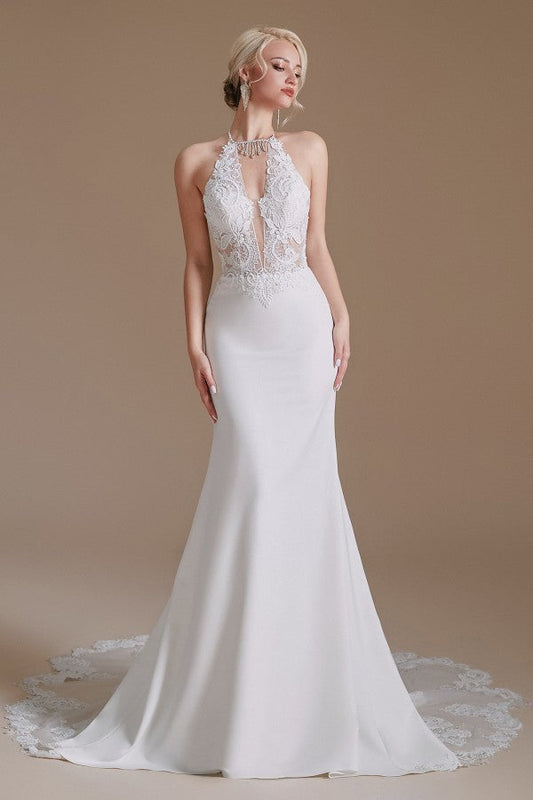 Schlichtes langes Meerjungfrau-Brautkleid mit Neckholder und rückenfreiem Satin und Spitzenapplikationen