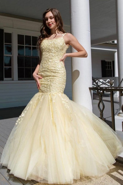 Vestidos de fiesta de sirena con escote cuadrado, tirantes finos, sin mangas y apliques nectarinos de encaje hasta el suelo