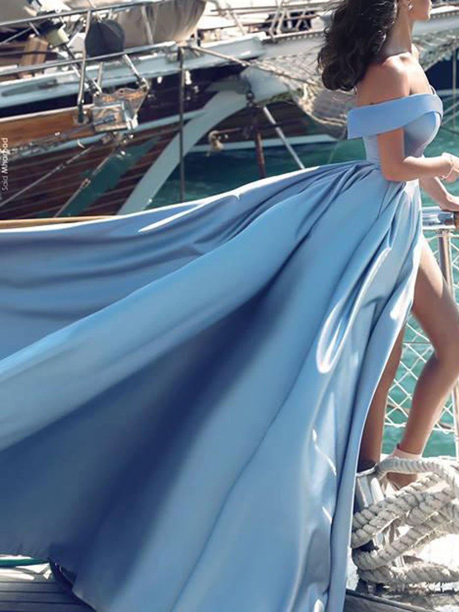 Vestido de fiesta largo de satén con hombros descubiertos y abertura