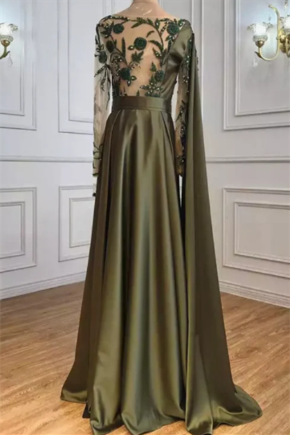 Vestido de noche de un solo hombro con capa y mangas largas