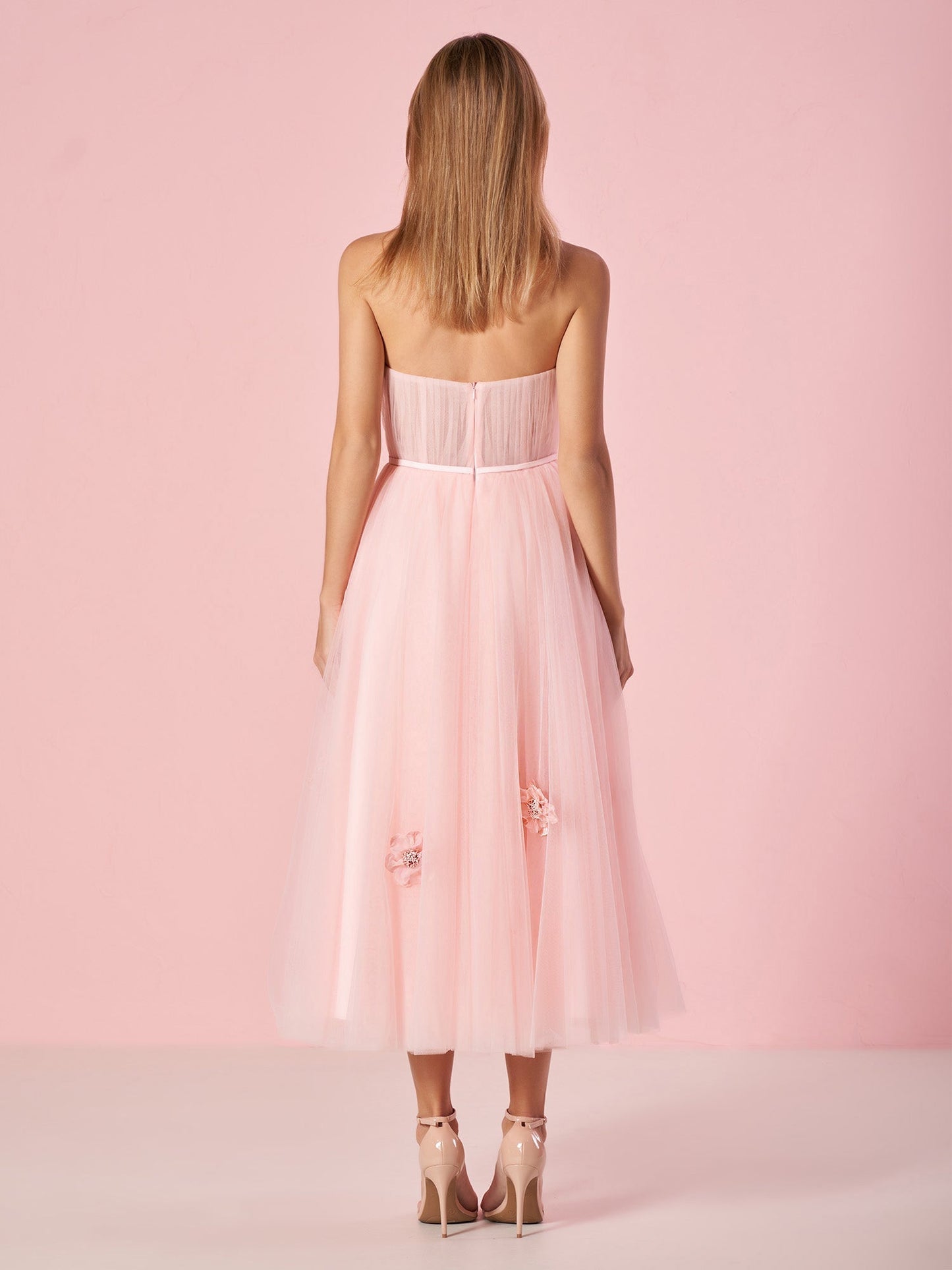 Vestido de fiesta princesa rosa claro sin tirantes con flores