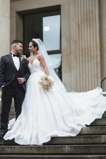 Prinzessin Weiß A-Linie V-Ausschnitt Ärmellose Brautkleider Mit Spitze