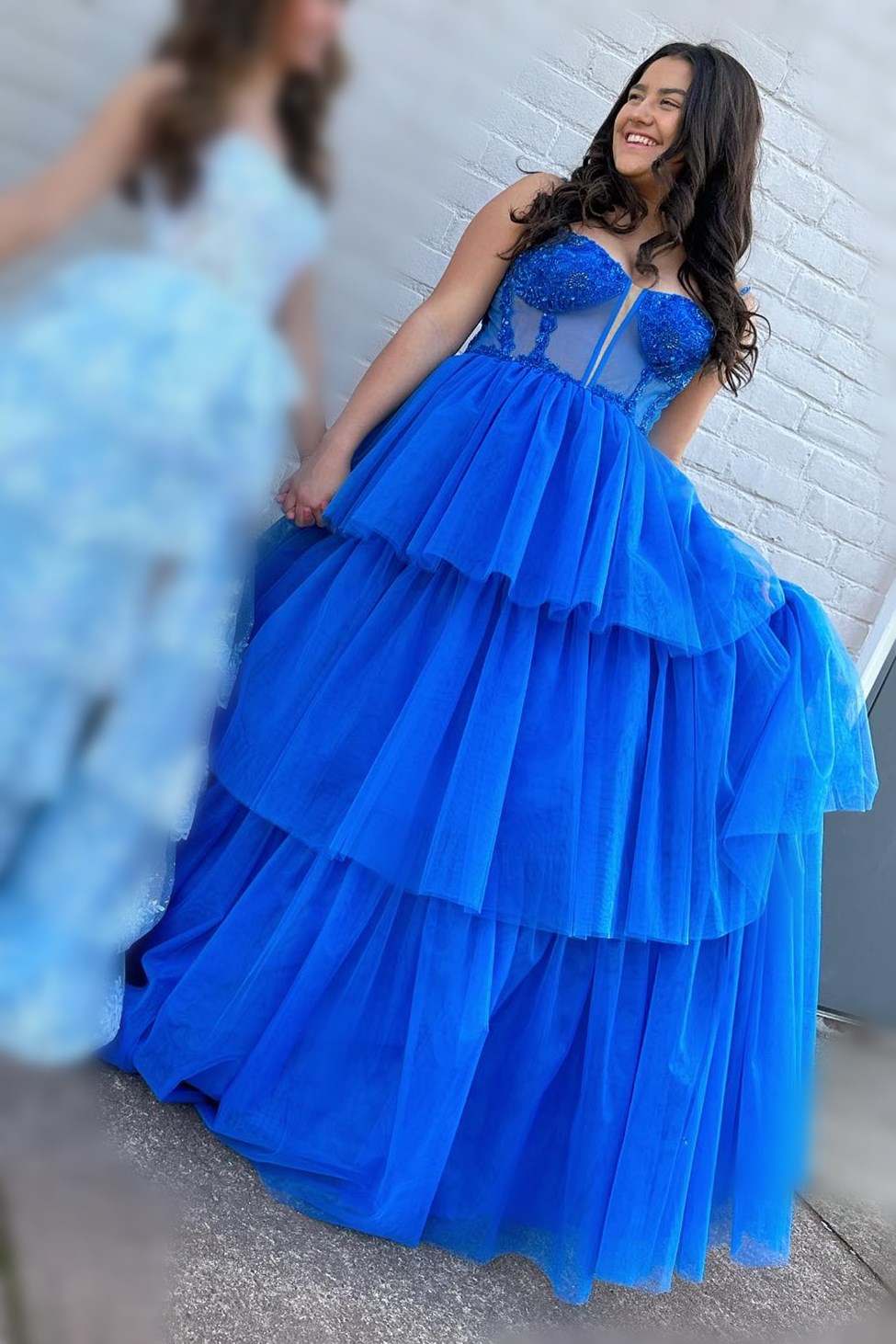 Vestido de fiesta largo con corsé bordado con lentejuelas y volantes escalonados