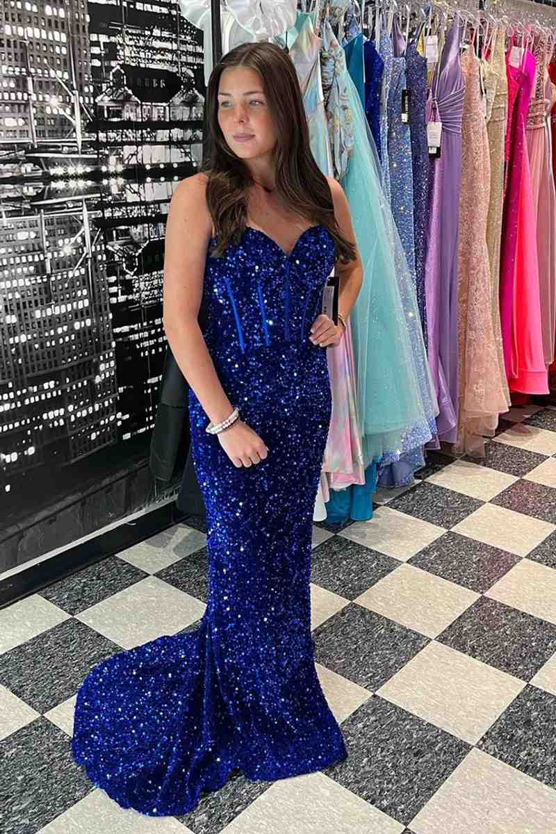 Vestido de fiesta largo con lentejuelas azul claro y corte sirena con escote corazón